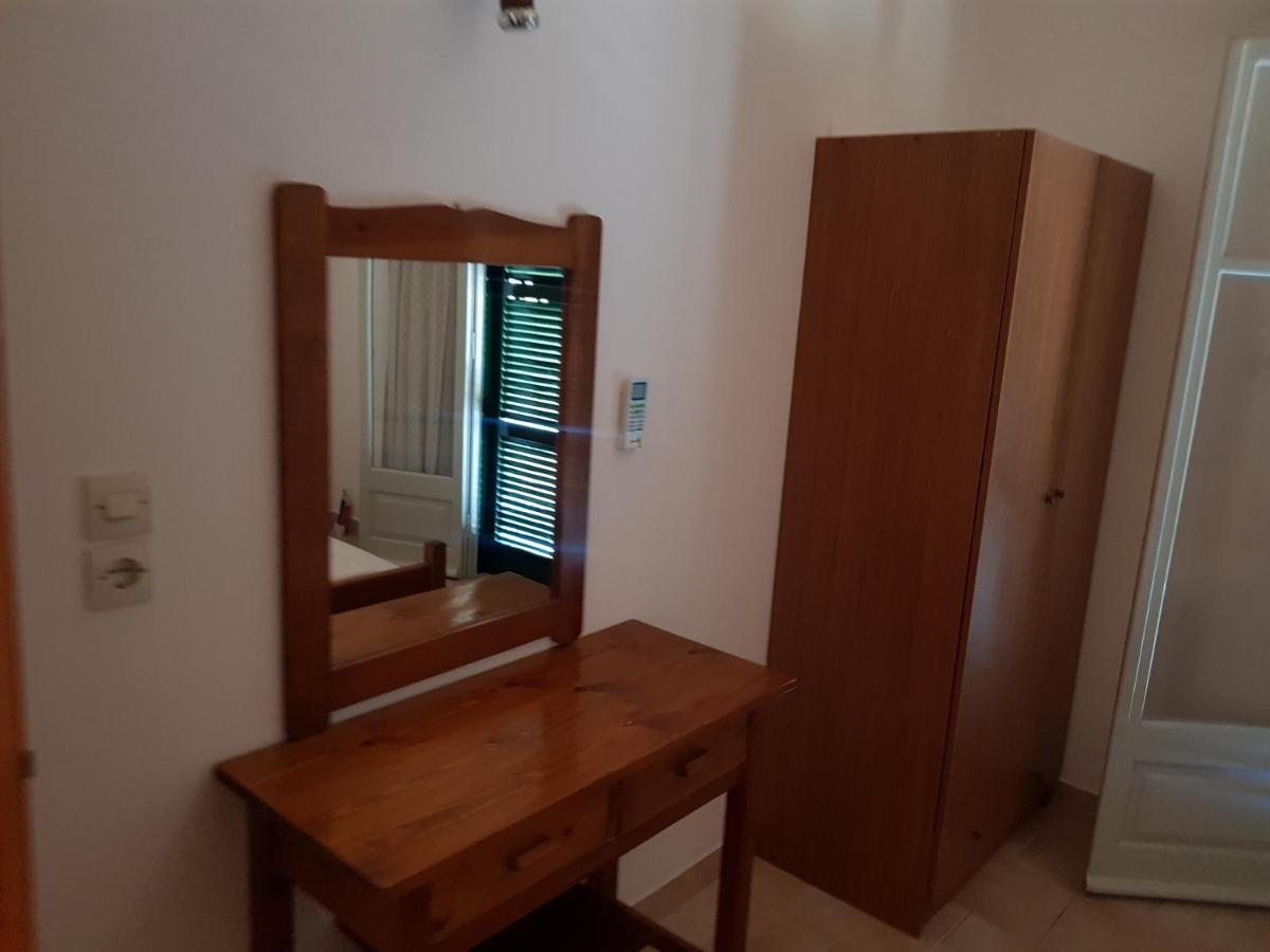 Dimitris Studios Ájos Jeórjos Eksteriør bilde